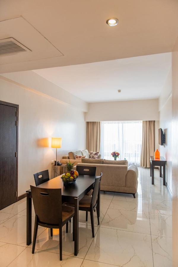 Acacia Premier