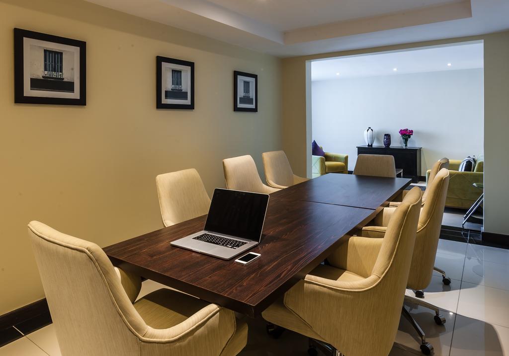Acacia Premier Hotel 4*